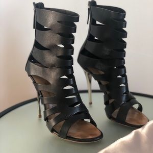 Giuseppe Zanotti Black Leather Cage Ankle bootie